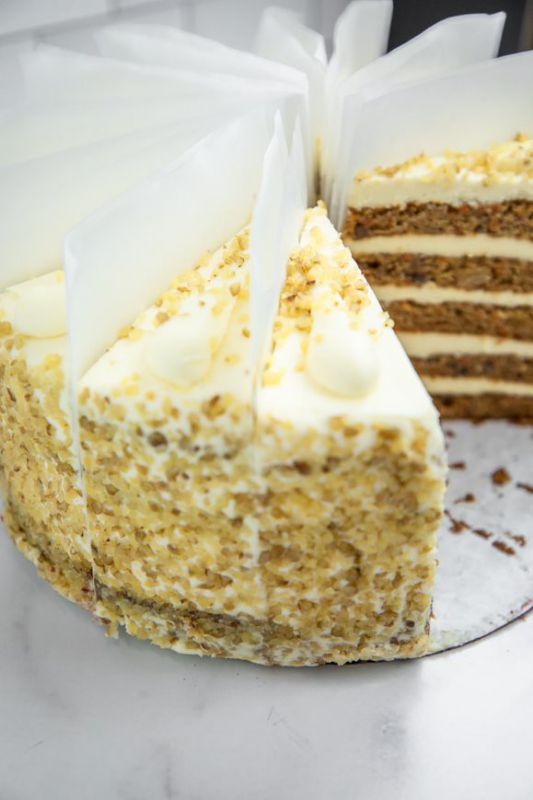 CAKE CARROT 5 LAYER
