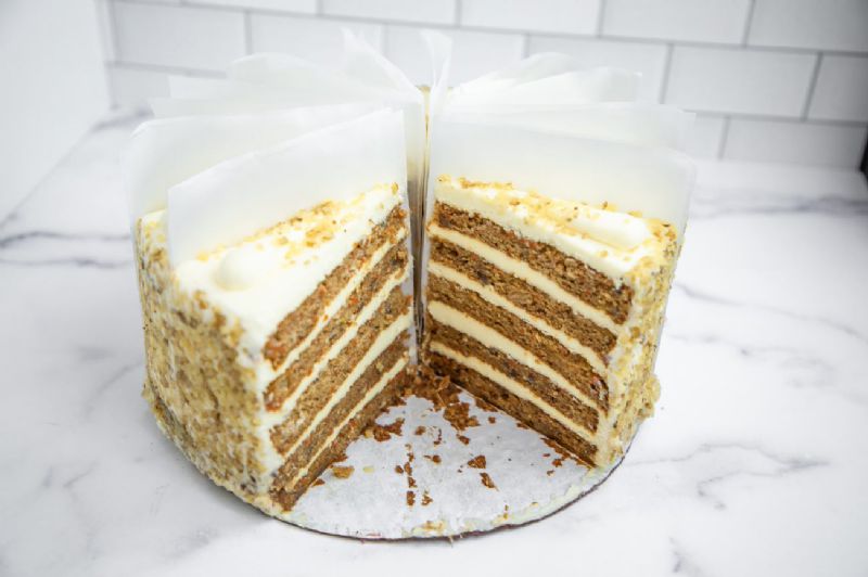 CAKE CARROT 5 LAYER
